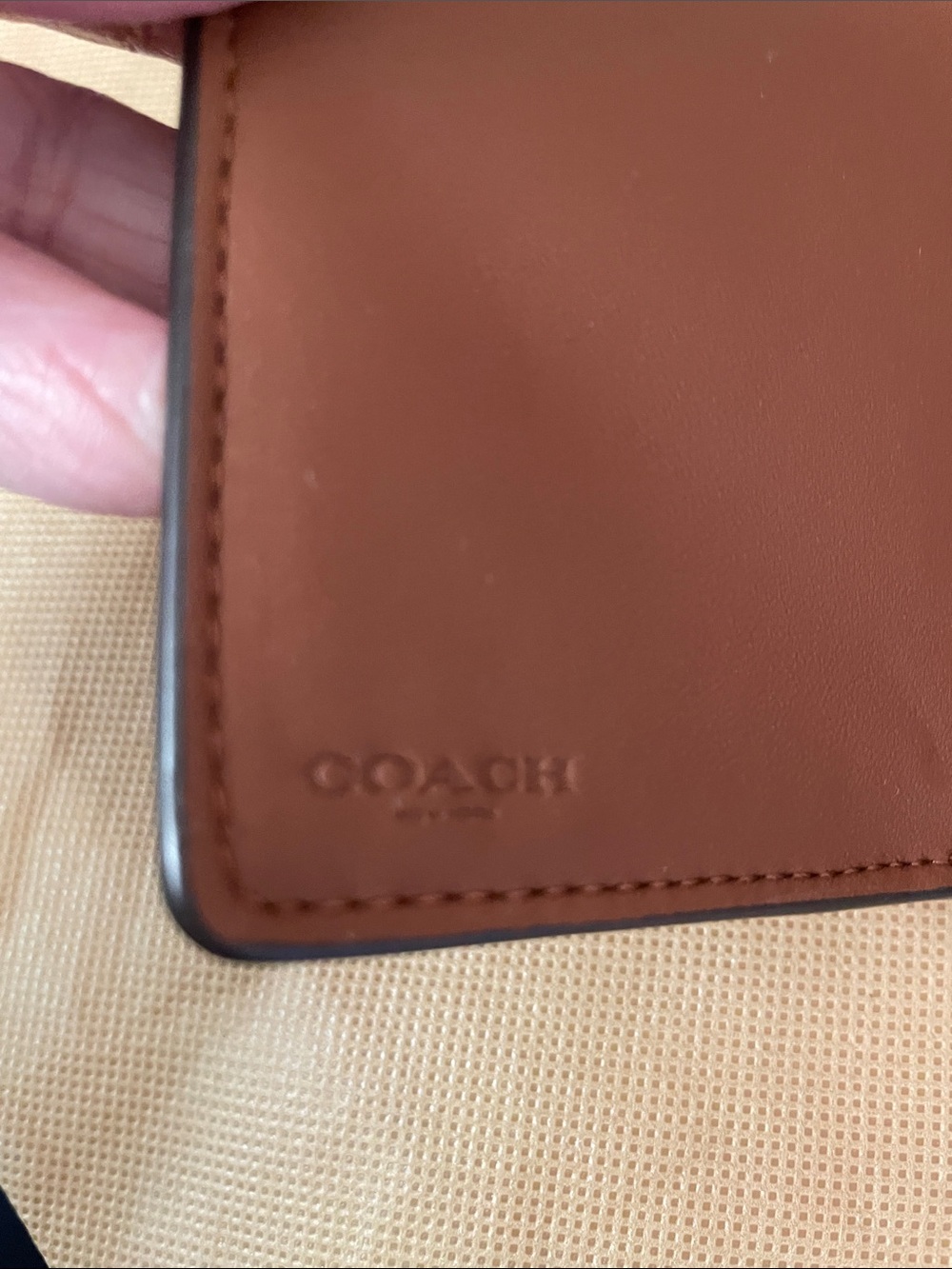 Authentic Coach Leather Gold / Tan  Snap Wallet - with Gold Coach Logo - Picture 6 of 13